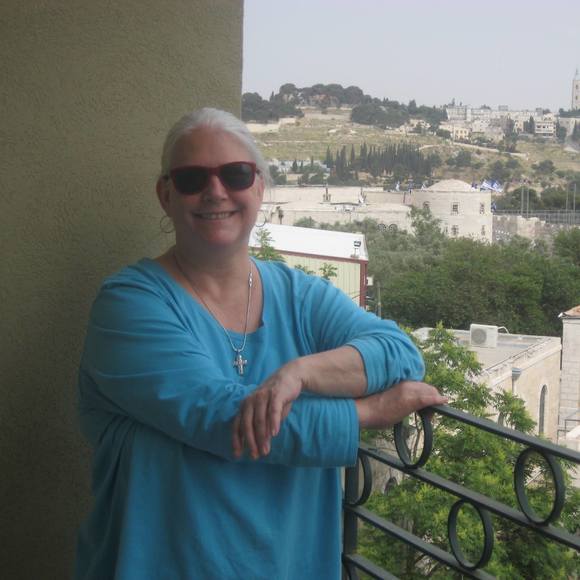 Meet your Posher, Cindy - Picture 1 of 1